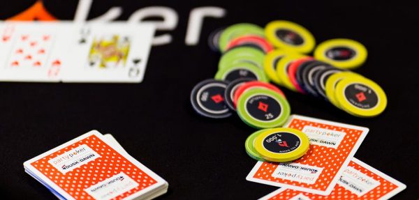 Les secrets du bouton au poker